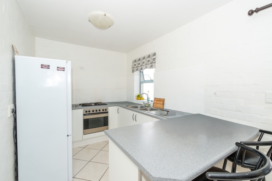 4 Bedroom Property for Sale in Paradise Beach Western Cape